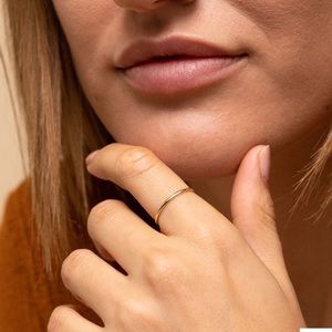 Mejuri 14K Gold Stacker Ring